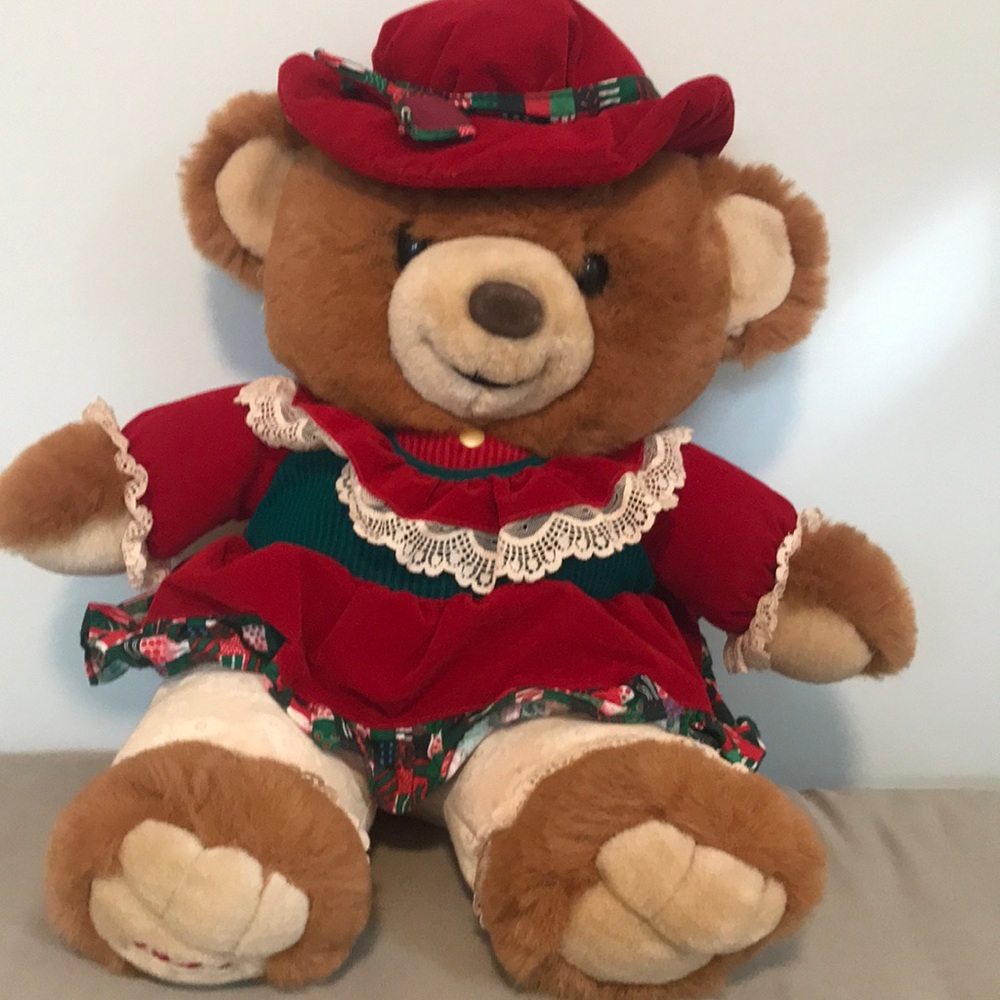 Vintage 1994 Kmart Teddy Bear lane Christmas.
